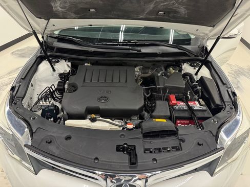 Used 2016 Toyota Avalon XLE Premium FWD image 10