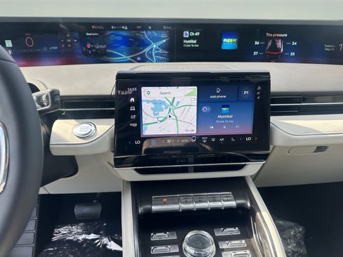 New 2026 Lincoln Nautilus Reserve AWD/4WD image 15