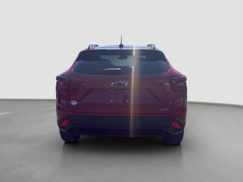 New 2026 Chevrolet Trax RS w/ Sunroof Package FWD image 5