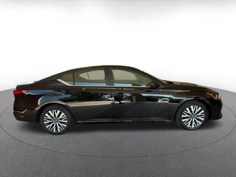 Used 2026 Nissan Altima 2.5 SV FWD image 16