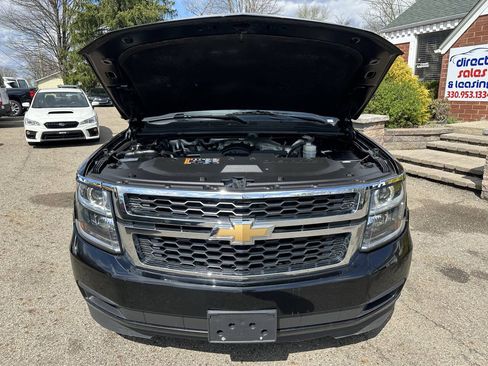 Used 2018 Chevrolet Suburban LT AWD/4WD image 12