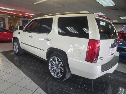 Used 2012 Cadillac Escalade Platinum image 6