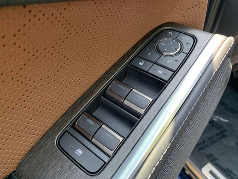 Used 2025 Lexus GX 550 AWD/4WD image 15