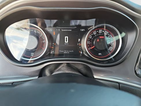 Used 2022 Dodge Challenger GT AWD/4WD image 10