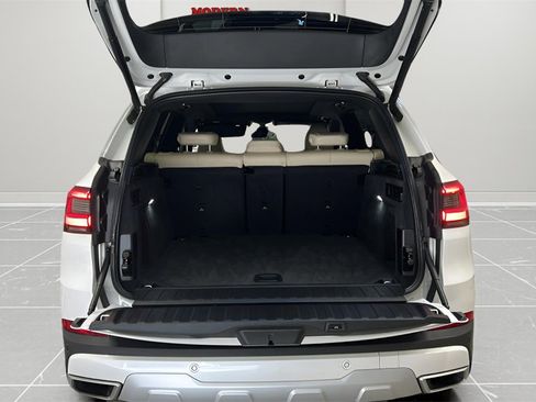 Used 2022 BMW X5 xDrive40i w/ Premium Package image 16