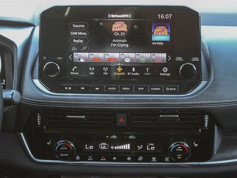 Used 2023 Nissan Rogue Platinum w/ Platinum Premium Package image 18