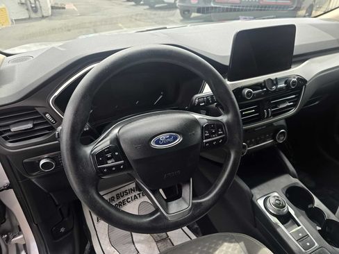 Used 2020 Ford Escape SE AWD/4WD image 16