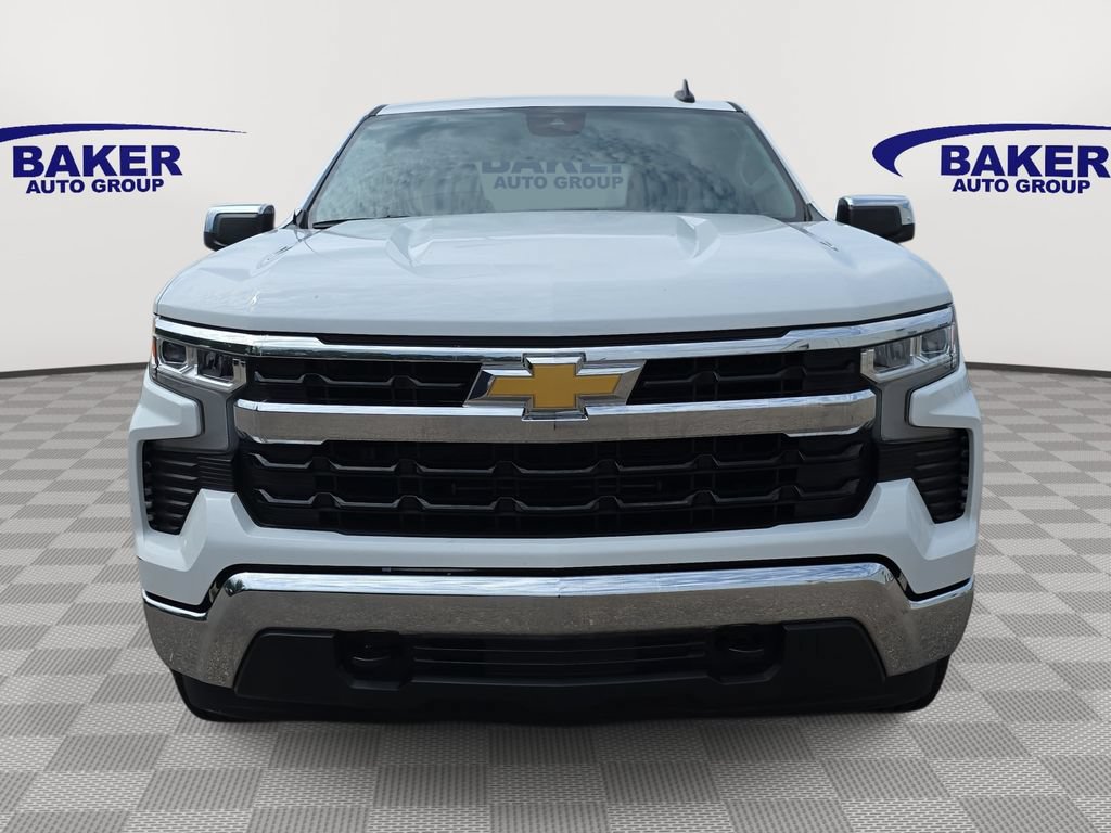 Used 2023 Chevrolet Silverado 1500 LT AWD/4WD image 2