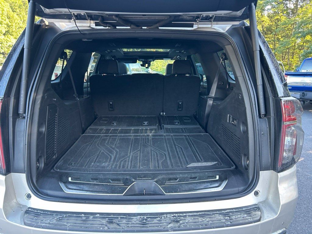Used 2023 Chevrolet Suburban High Country w/ Max Trailering Package AWD/4WD image 16