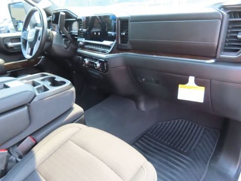 Used 2024 GMC Sierra 2500 SLE w/ SLE Convenience Package AWD/4WD image 40
