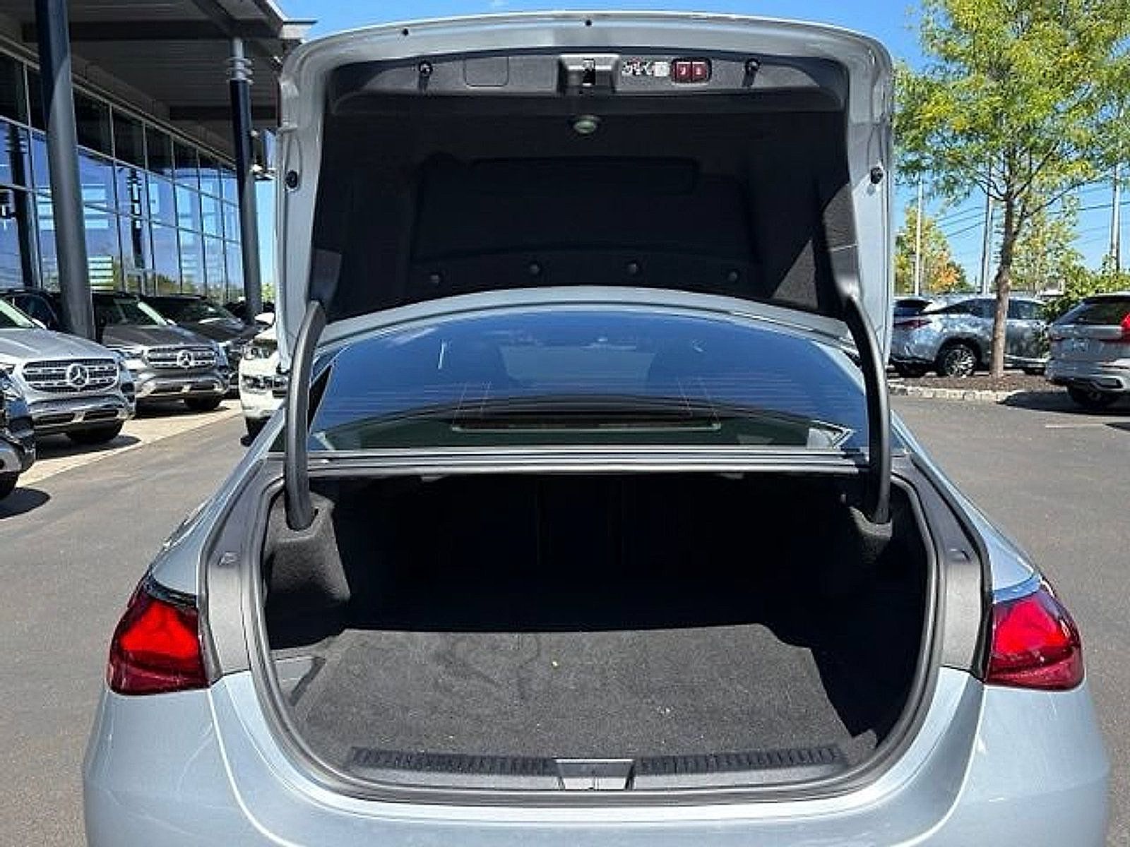 Used 2025 Mercedes-Benz E 53 AMG e 4MATIC Sedan image 7