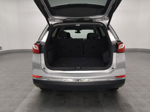 Used 2020 Chevrolet Equinox LT w/ Driver Convenience Package image 29