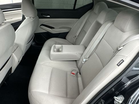 Used 2021 Nissan Altima 2.5 SV FWD image 31