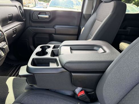 Used 2025 Chevrolet Silverado 1500 Custom Trail Boss AWD/4WD image 21