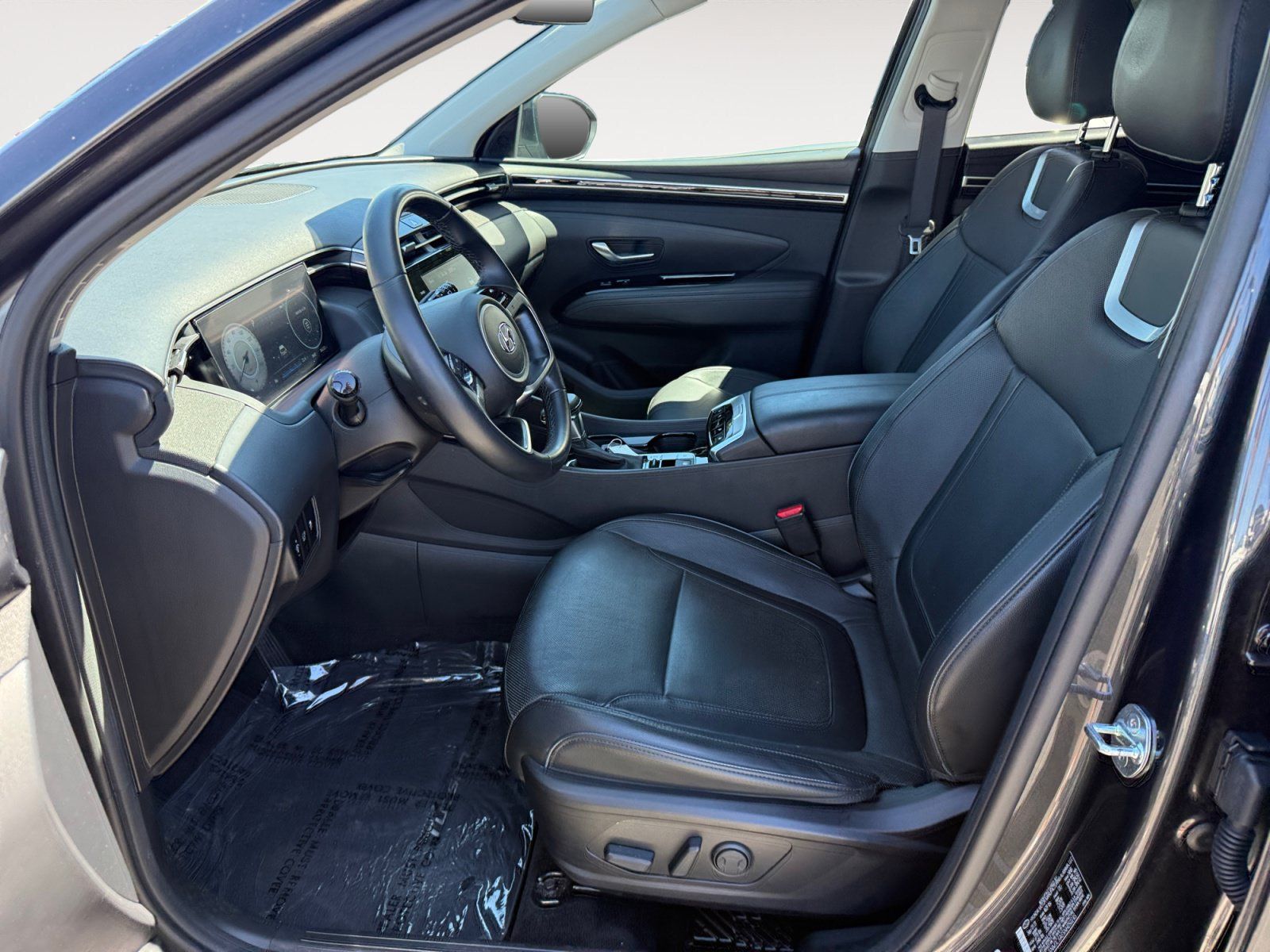 Used 2022 Hyundai Tucson SEL w/ Convenience + Premium Package FWD image 10