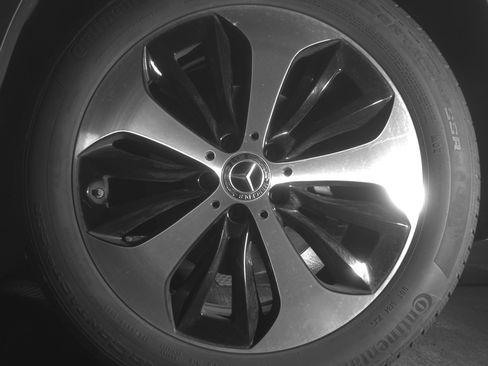 Used 2025 Mercedes-Benz GLB 250 GLB 250 image 14