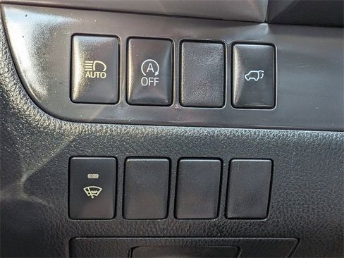 Used 2018 Toyota Highlander XLE w/ Protection Package #3 image 29