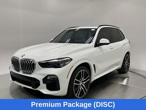 Used 2021 BMW X5 sDrive40i w/ M Sport Package image 3
