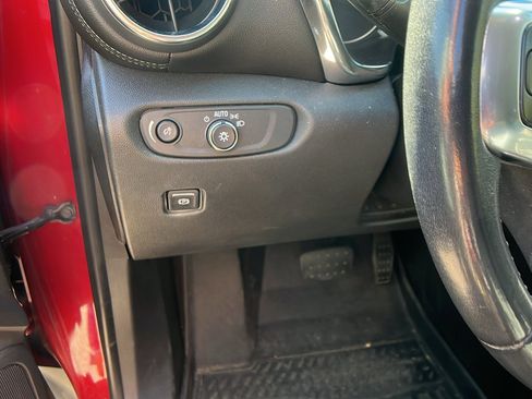 Used 2019 Chevrolet Blazer LT w/ Sound & Technology Package image 26