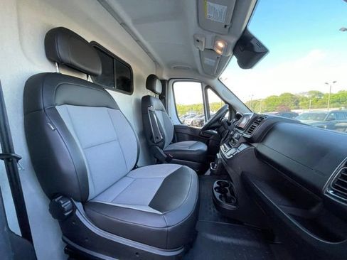 Used 2025 RAM ProMaster 2500 w/ Convenience Group FWD image 23