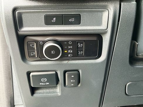 Used 2023 Ford Expedition Max Platinum AWD/4WD image 10