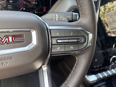 New 2026 GMC Yukon Elevation RWD image 20