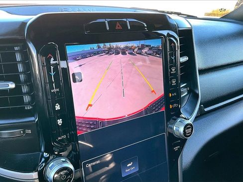 Used 2024 RAM 2500 Big Horn w/ Sport Appearance Package image 22