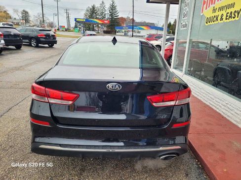 Used 2019 Kia Optima LX image 5
