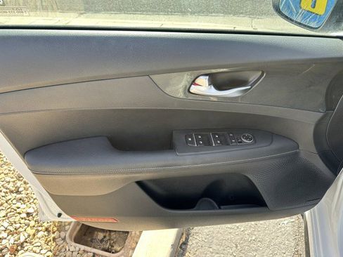 Used 2023 Kia Forte GT-Line w/ GT-Line Premium Package image 10