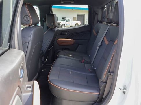 Certified 2025 GMC Canyon AT4 w/ Nightfall Edition AWD/4WD image 10