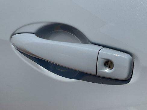 New 2025 Nissan Versa SV w/ Trunk Package image 9