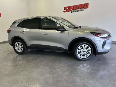 Used 2024 Ford Escape Active FWD image 2
