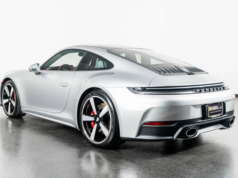 Used 2025 Porsche 911 Carrera S w/ Premium Package image 17