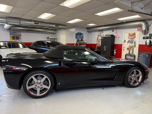 Used 2007 Chevrolet Corvette Convertible w/ Preferred Equipment Group image 7