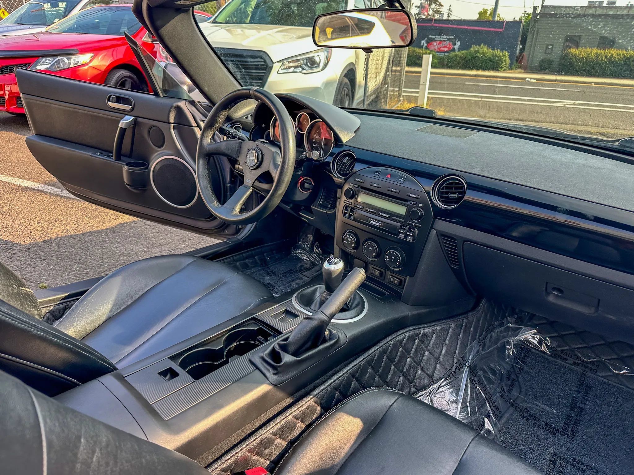 Used 2008 MAZDA MX-5 Miata Grand Touring w/ Premium Pkg RWD image 26