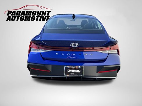 Certified 2024 Hyundai Elantra SEL w/ Convenience Package FWD image 6