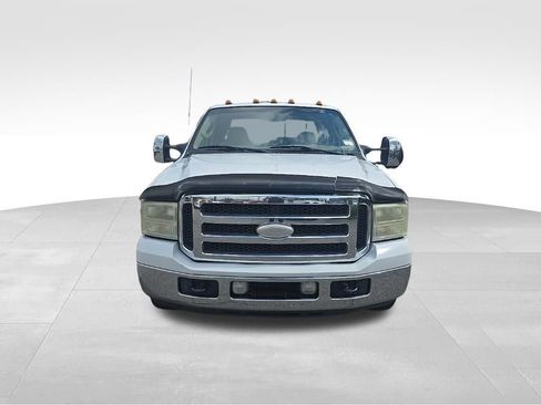 Used 2005 Ford F350 Lariat image 8