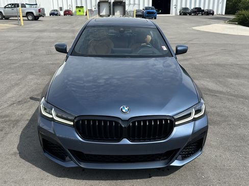 Used 2023 BMW 540i xDrive w/ M Sport Package AWD/4WD image 3