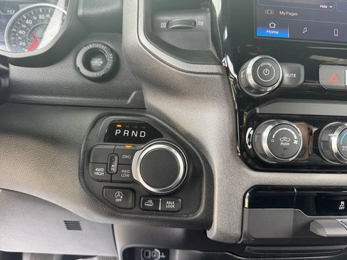 Used 2025 RAM 1500 Warlock AWD/4WD image 28