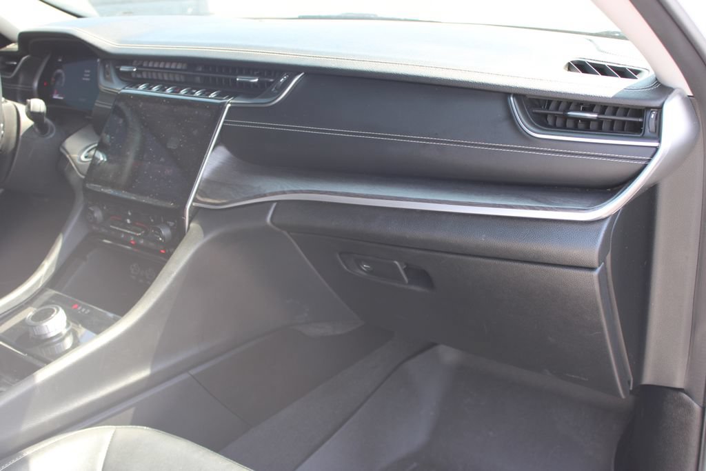 Used 2022 Jeep Grand Cherokee L Limited RWD image 36