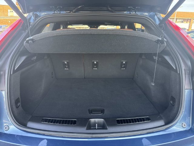Used 2024 Cadillac XT4 Premium Luxury AWD/4WD image 26
