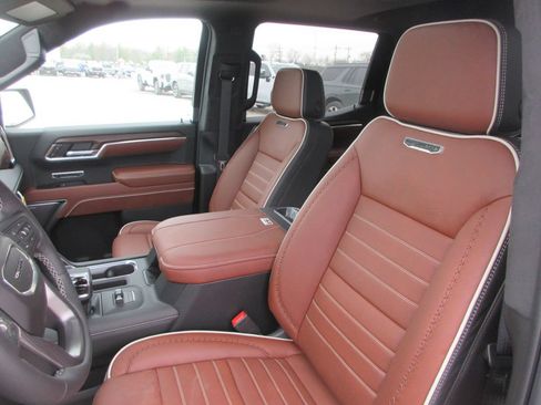 New 2026 GMC Sierra 1500 Denali Ultimate AWD/4WD image 17