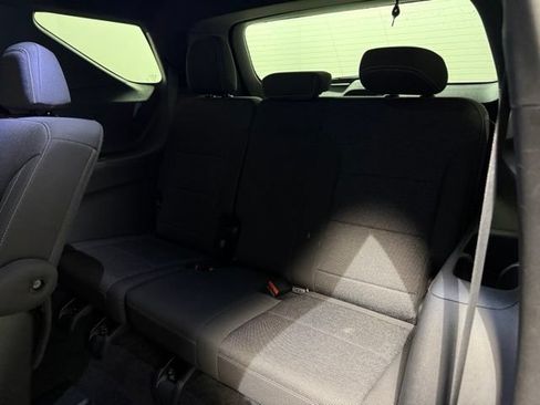 Used 2026 Chevrolet Traverse LT FWD image 27