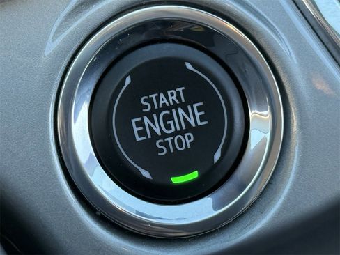 Used 2025 Chevrolet Trax LT image 20