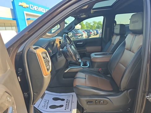 Used 2020 Chevrolet Silverado 1500 High Country w/ Technology Package AWD/4WD image 29