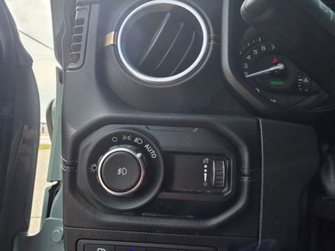 Used 2024 Jeep Wrangler Unlimited Sahara w/ Safety Group image 17