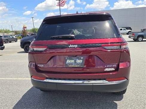 New 2025 Jeep Grand Cherokee Limited image 14