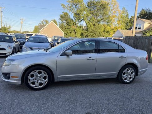 Used 2010 Ford Fusion SE FWD image 5
