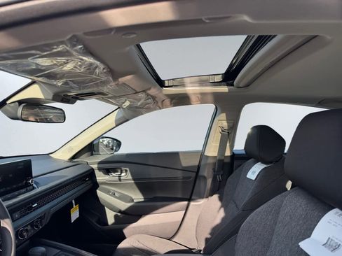 New 2025 Honda Accord SE image 13