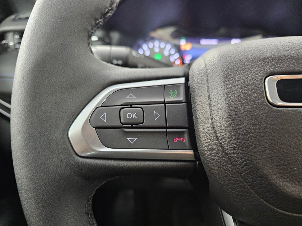 New 2026 Jeep Compass Latitude AWD/4WD image 23